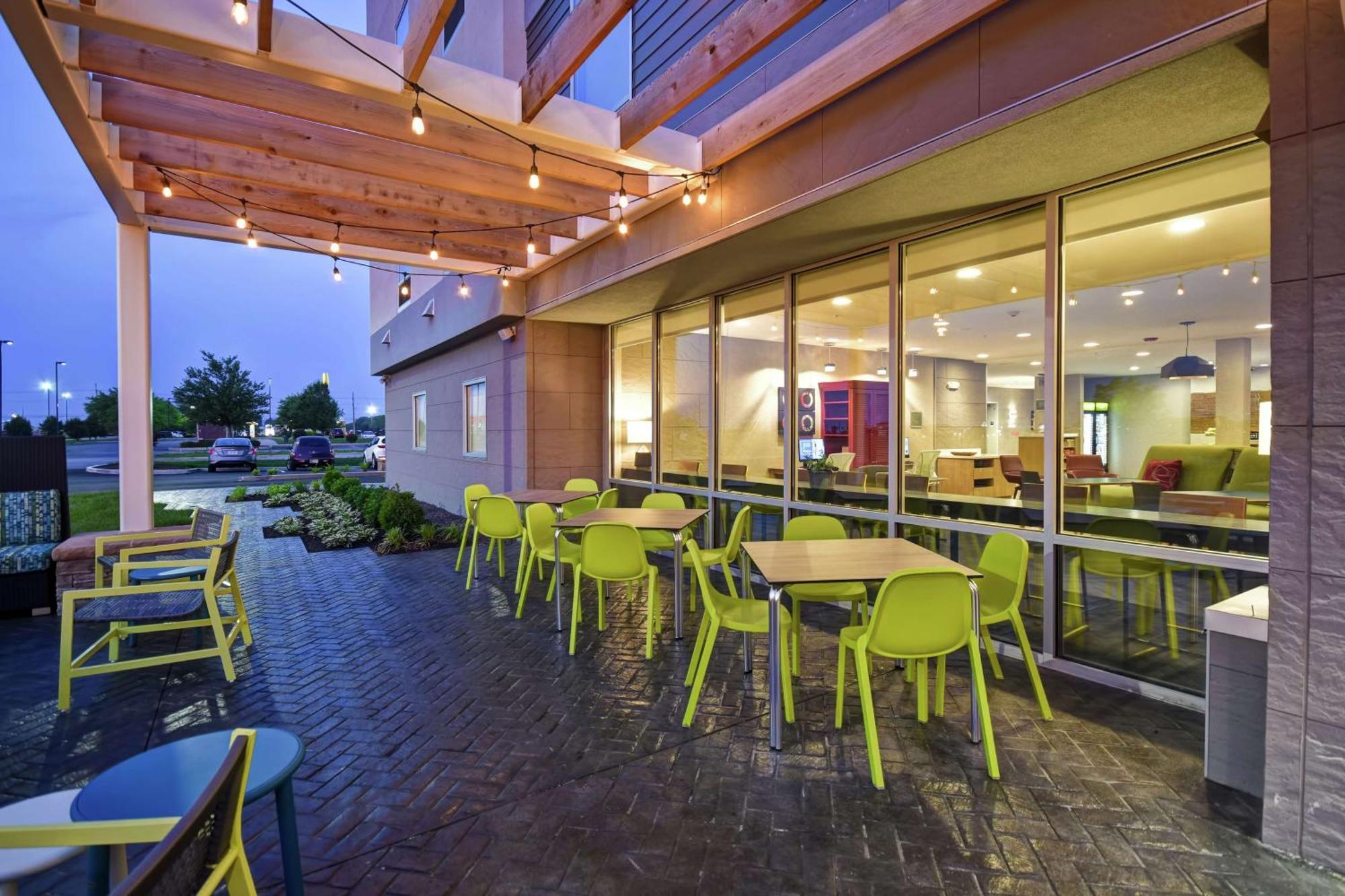 Home2 Suites By Hilton Terre Haute Exterior foto